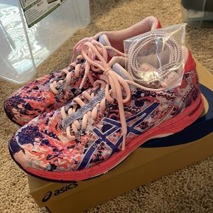 Gel Noosa Tri 11 8 1/2 Pink Cameo/Gentry Purple